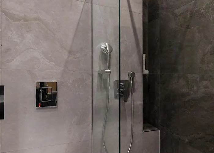 Szálloda Park Novel 3*